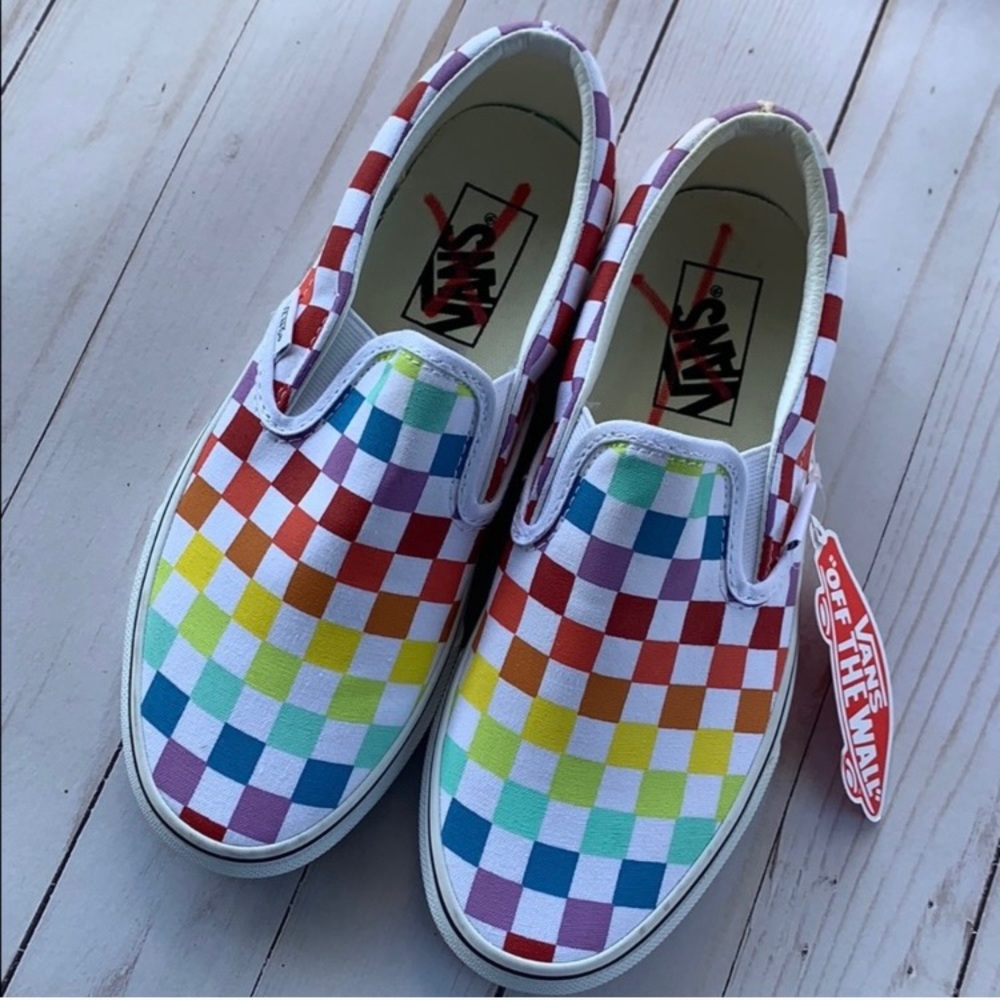 Vans women’s 7 men’s 5.5 rainbow checkered